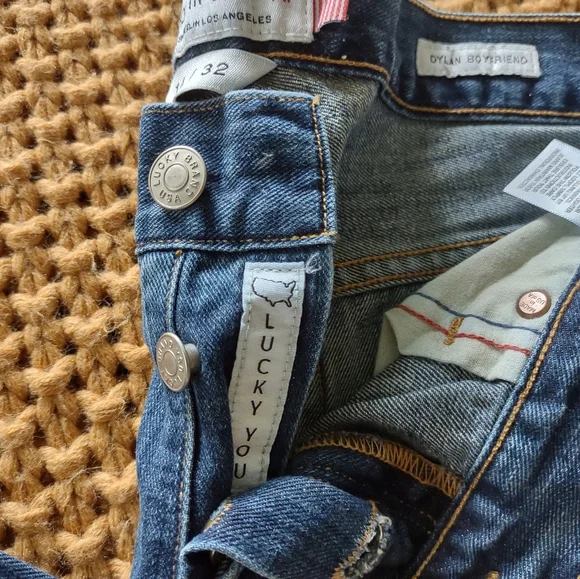 ✂️ NWOT ✂️ Lucky Brand denim - Picture 4 of 5